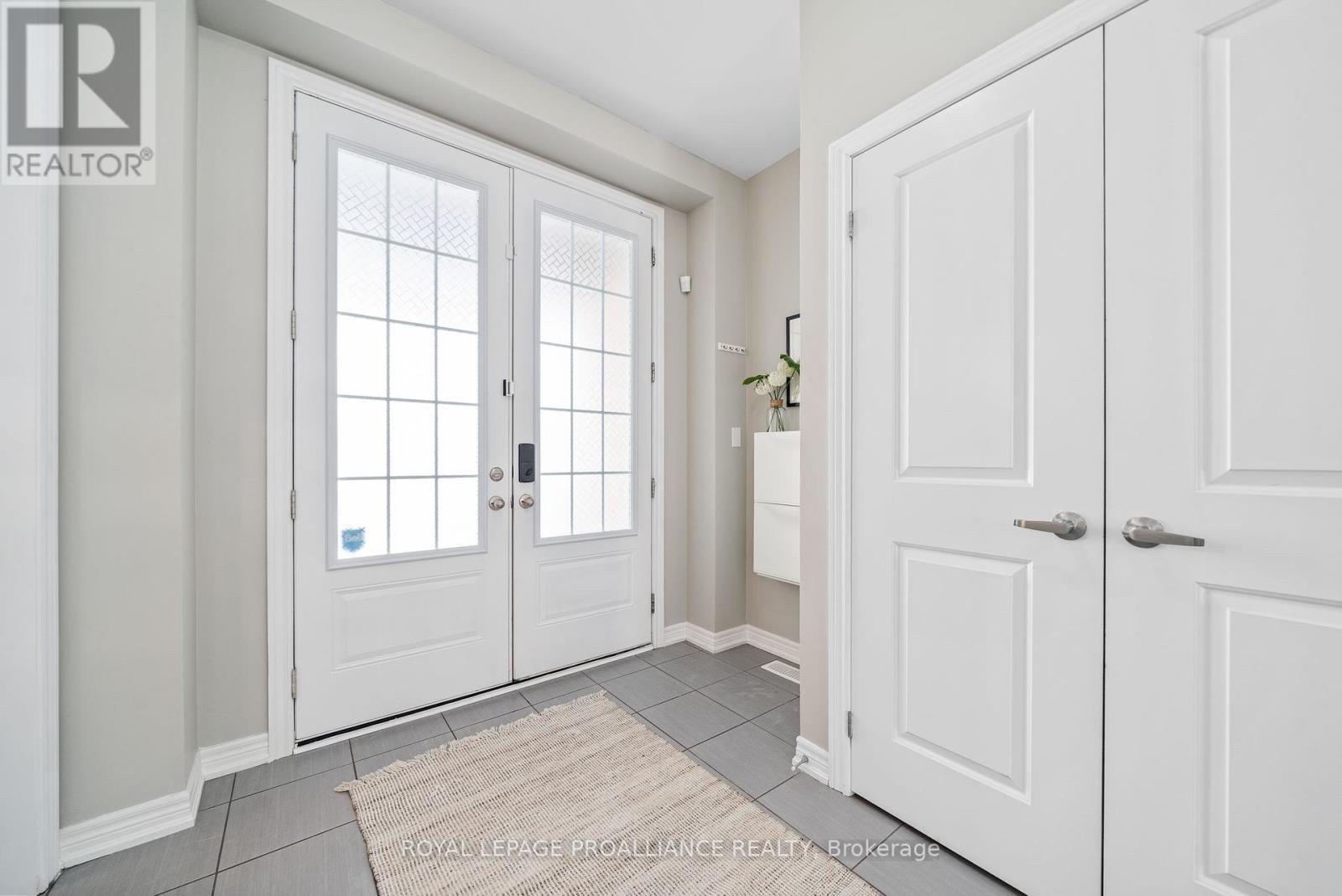 61 Summer Breeze Drive, Quinte West, Ontario  K0K 1L0 - Photo 4 - X12422188