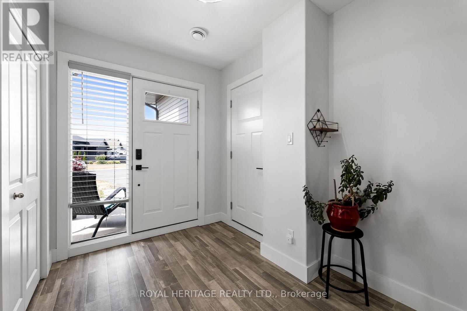 39 Caleb Crescent, Quinte West, Ontario  K0K 2C0 - Photo 6 - X12422982