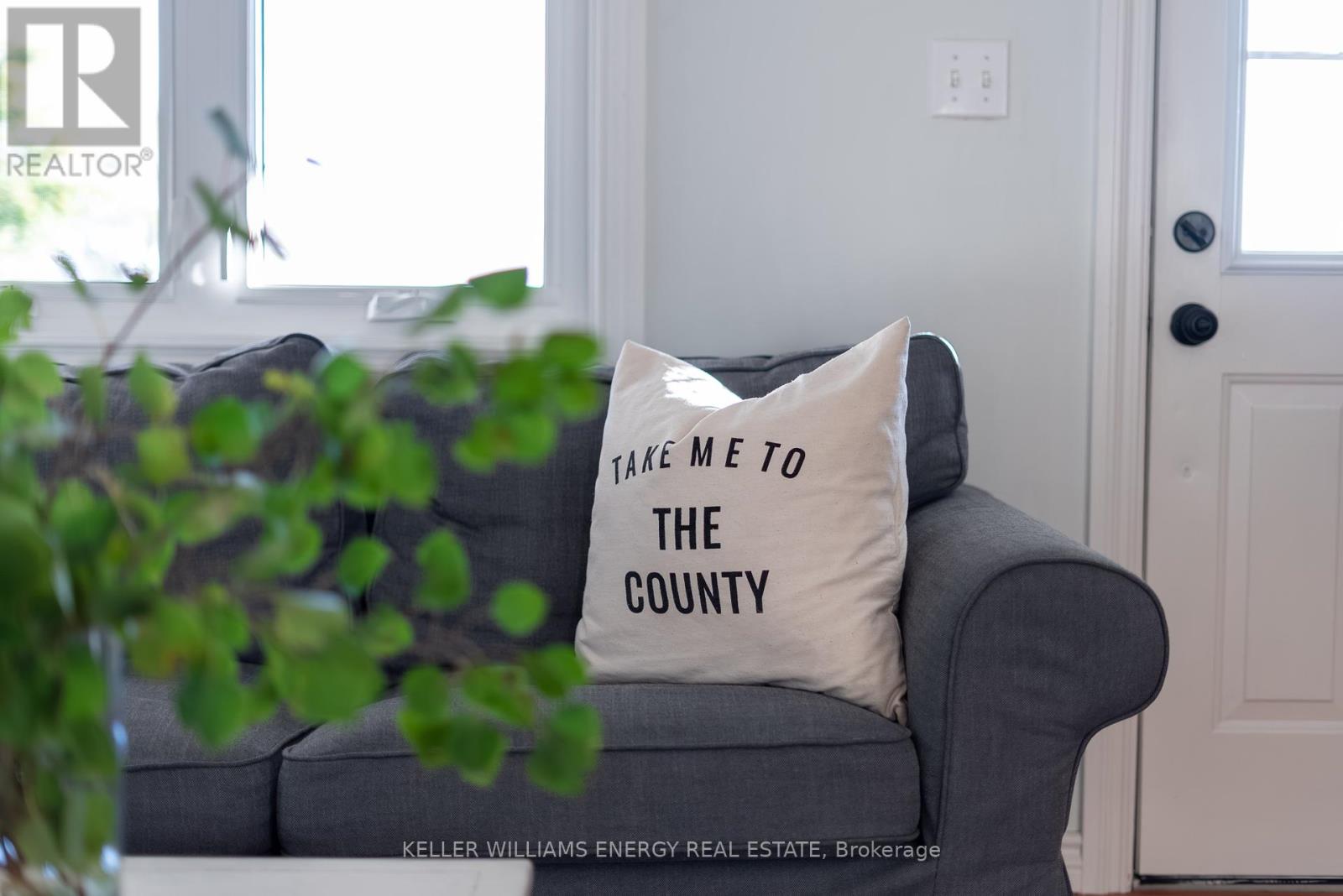 215 Fry Road, Prince Edward County, Ontario  K0K 2T0 - Photo 10 - X12423342