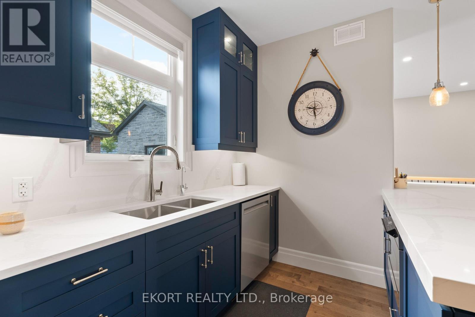 45 Bentley Crescent, Prince Edward County, Ontario  K0K 2T0 - Photo 13 - X12423565