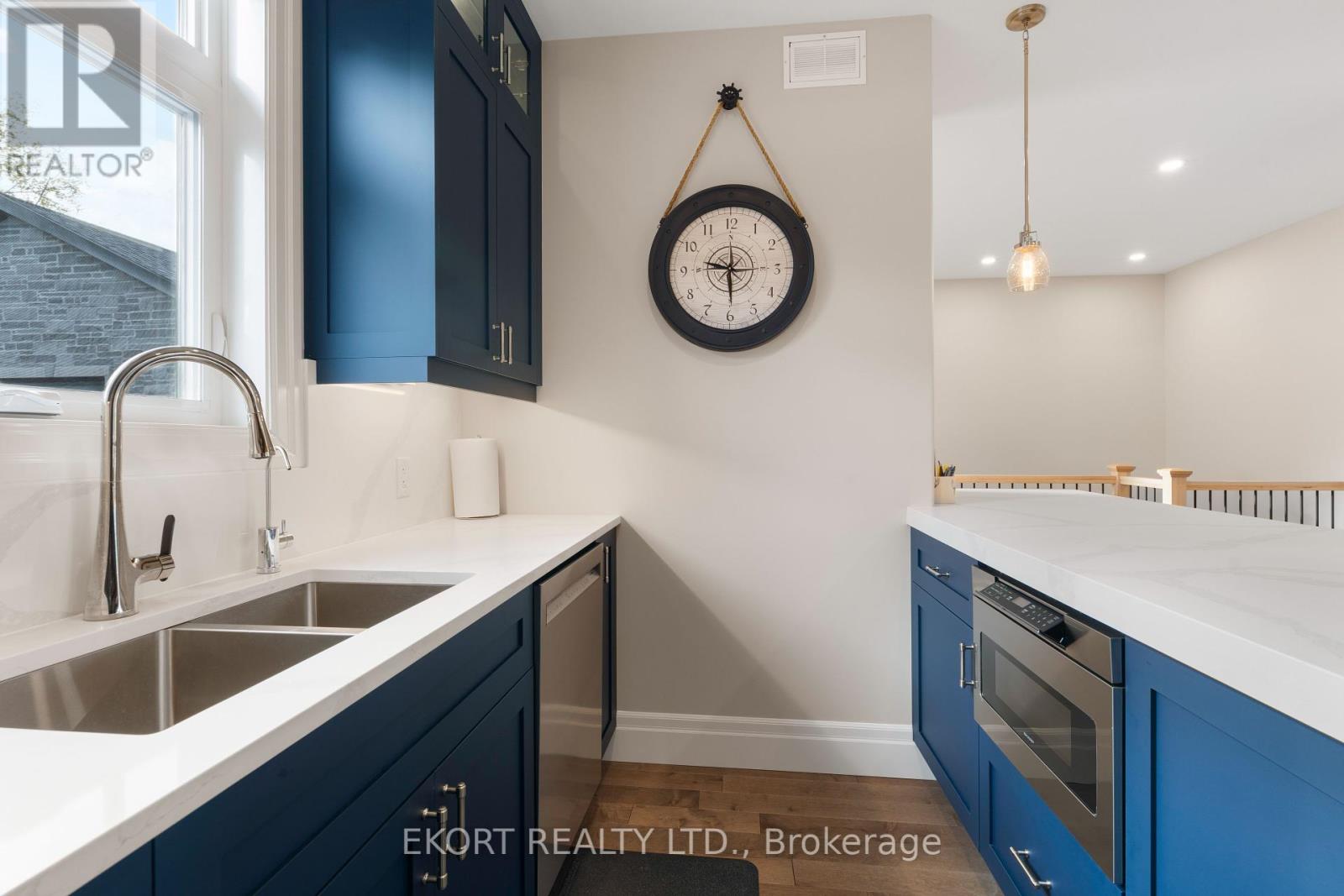 45 Bentley Crescent, Prince Edward County, Ontario  K0K 2T0 - Photo 14 - X12423565