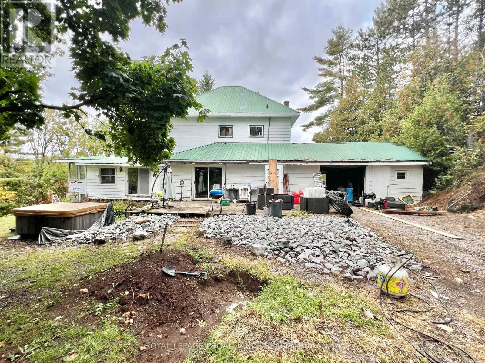 16124 Highway 62, Madoc, Ontario  K0K 2K0 - Photo 2 - X12423684