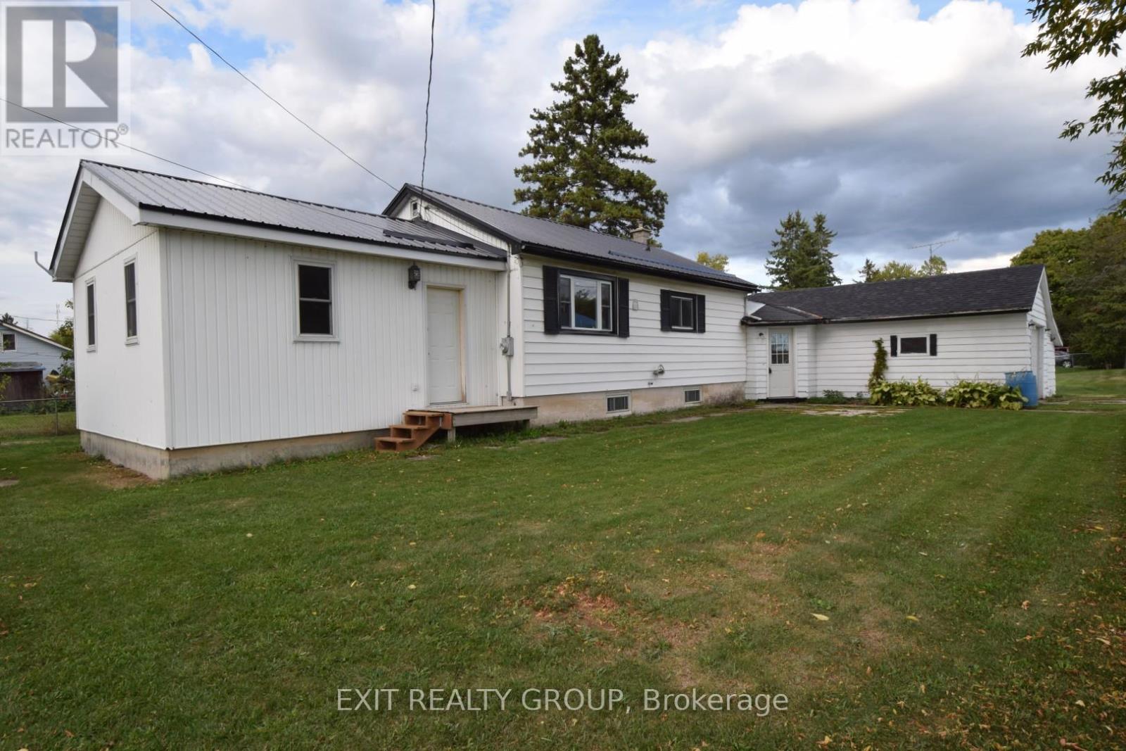 5 HOWARD STREET, Tyendinaga, Ontario