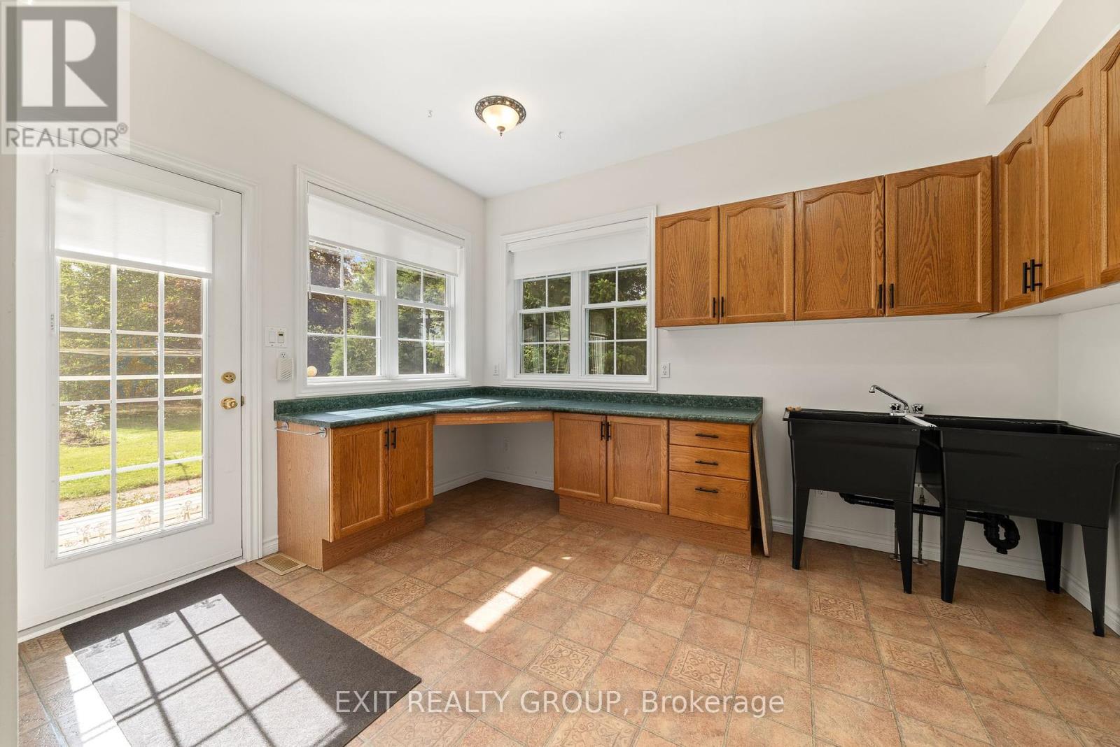 164 Bay Breeze Street, Prince Edward County, Ontario  K8N 0L4 - Photo 17 - X12423915