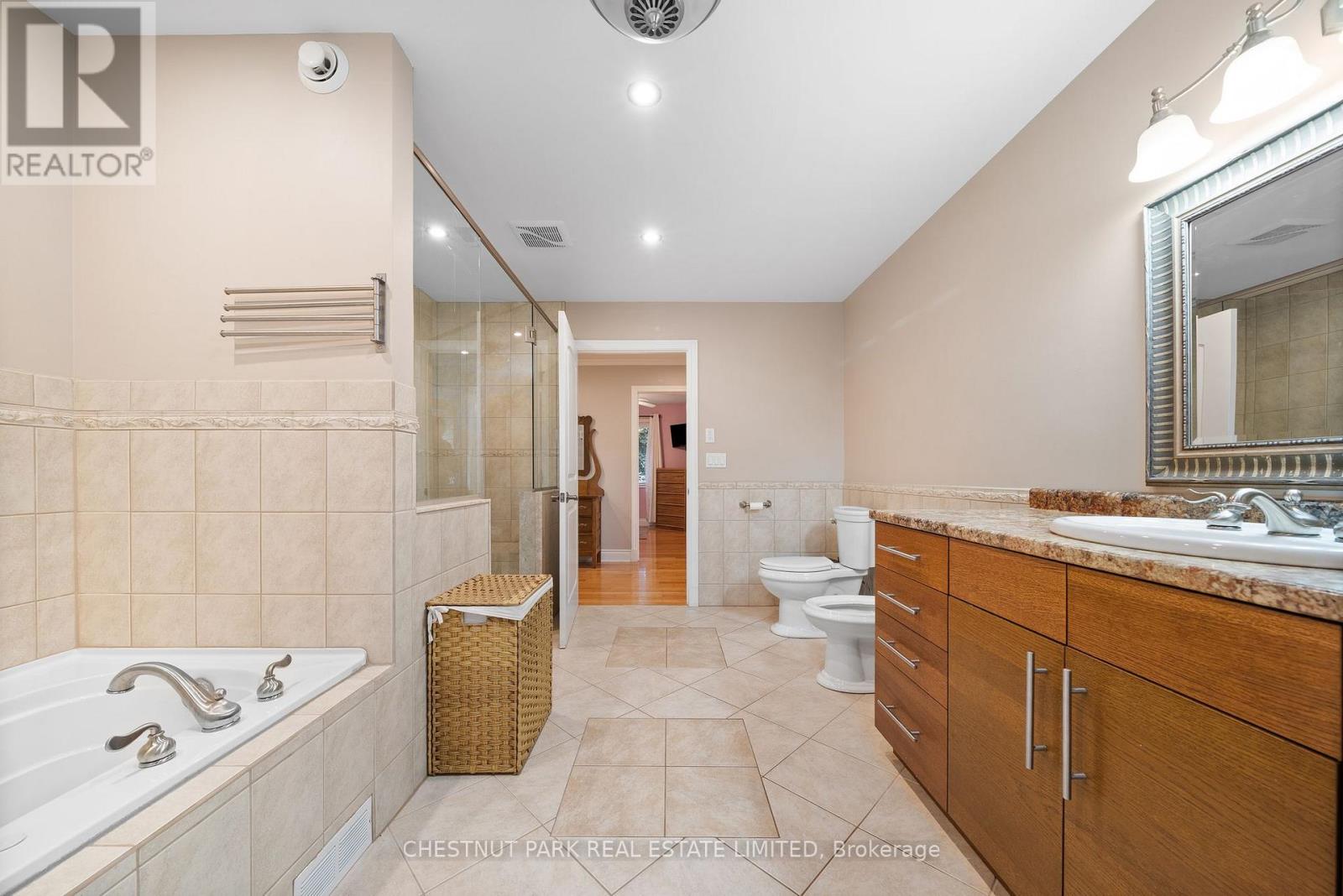 27 Ackerman Street, Prince Edward County, Ontario  K0K 2T0 - Photo 21 - X12424290