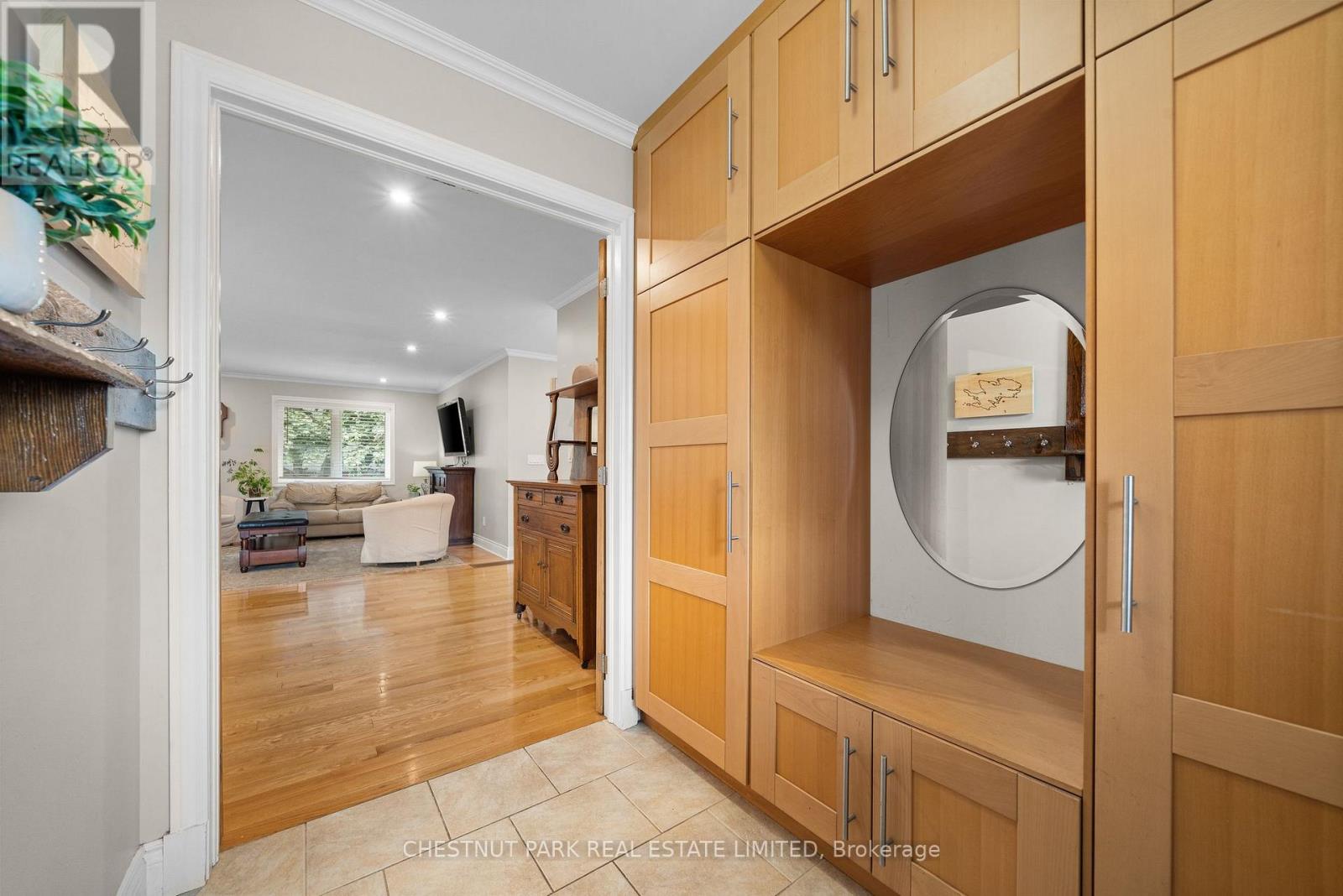 27 Ackerman Street, Prince Edward County, Ontario  K0K 2T0 - Photo 6 - X12424290