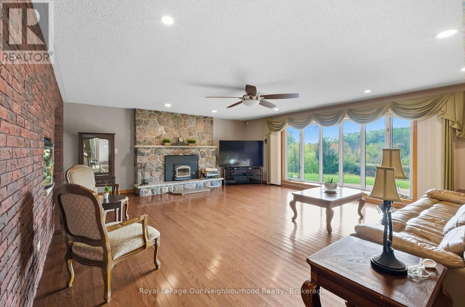 211 Langford Drive, Trent Hills, Ontario  K0K 3K0 - Photo 15 - X12426116