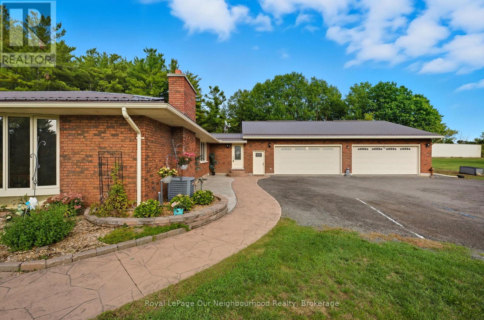 211 Langford Drive, Trent Hills, Ontario  K0K 3K0 - Photo 4 - X12426116