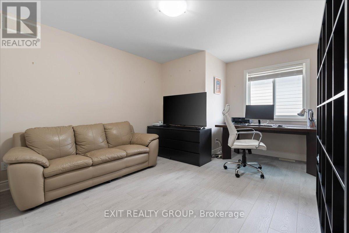 82 Mountain Ash Drive, Belleville, Ontario  K8N 0E3 - Photo 24 - X12427003