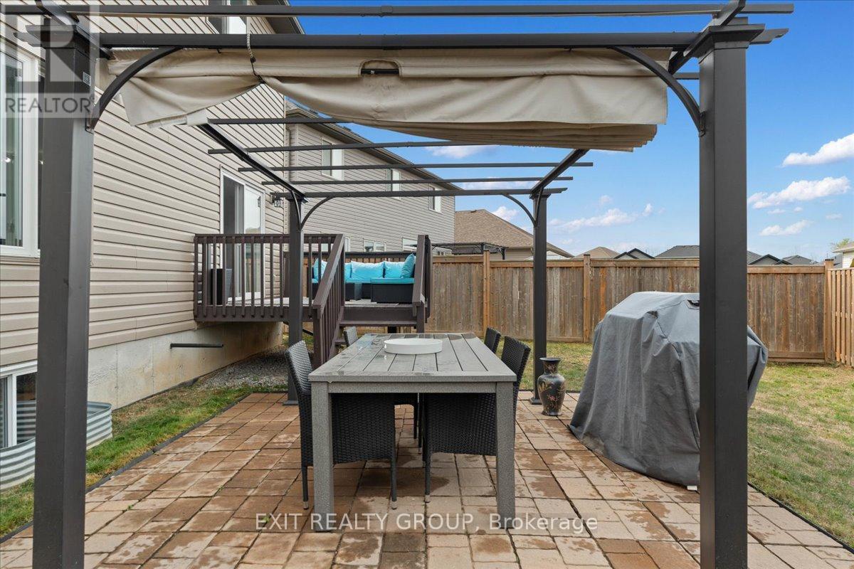 82 Mountain Ash Drive, Belleville, Ontario  K8N 0E3 - Photo 29 - X12427003