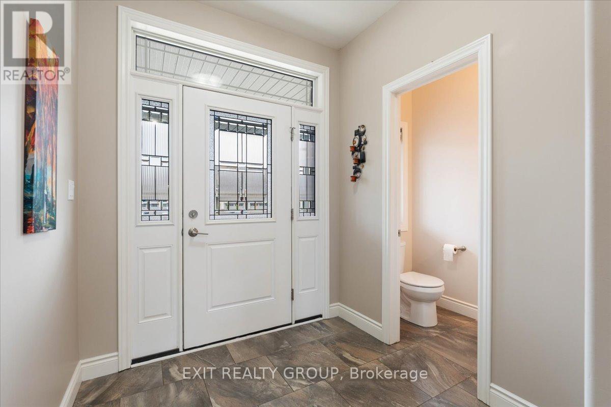 82 Mountain Ash Drive, Belleville, Ontario  K8N 0E3 - Photo 4 - X12427003