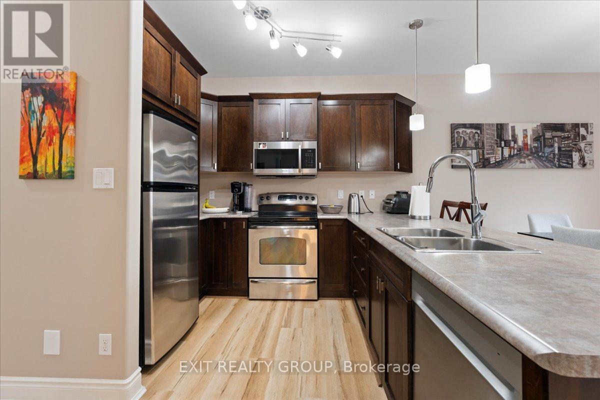 82 Mountain Ash Drive, Belleville, Ontario  K8N 0E3 - Photo 7 - X12427003