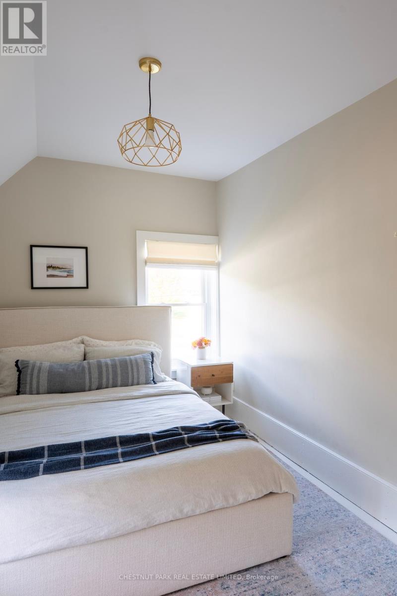 211 Main Street, Prince Edward County, Ontario  K0K 1G0 - Photo 19 - X12427081