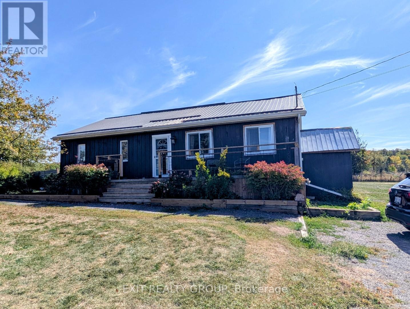 12075 LOYALIST PARKWAY, Prince Edward County, Ontario