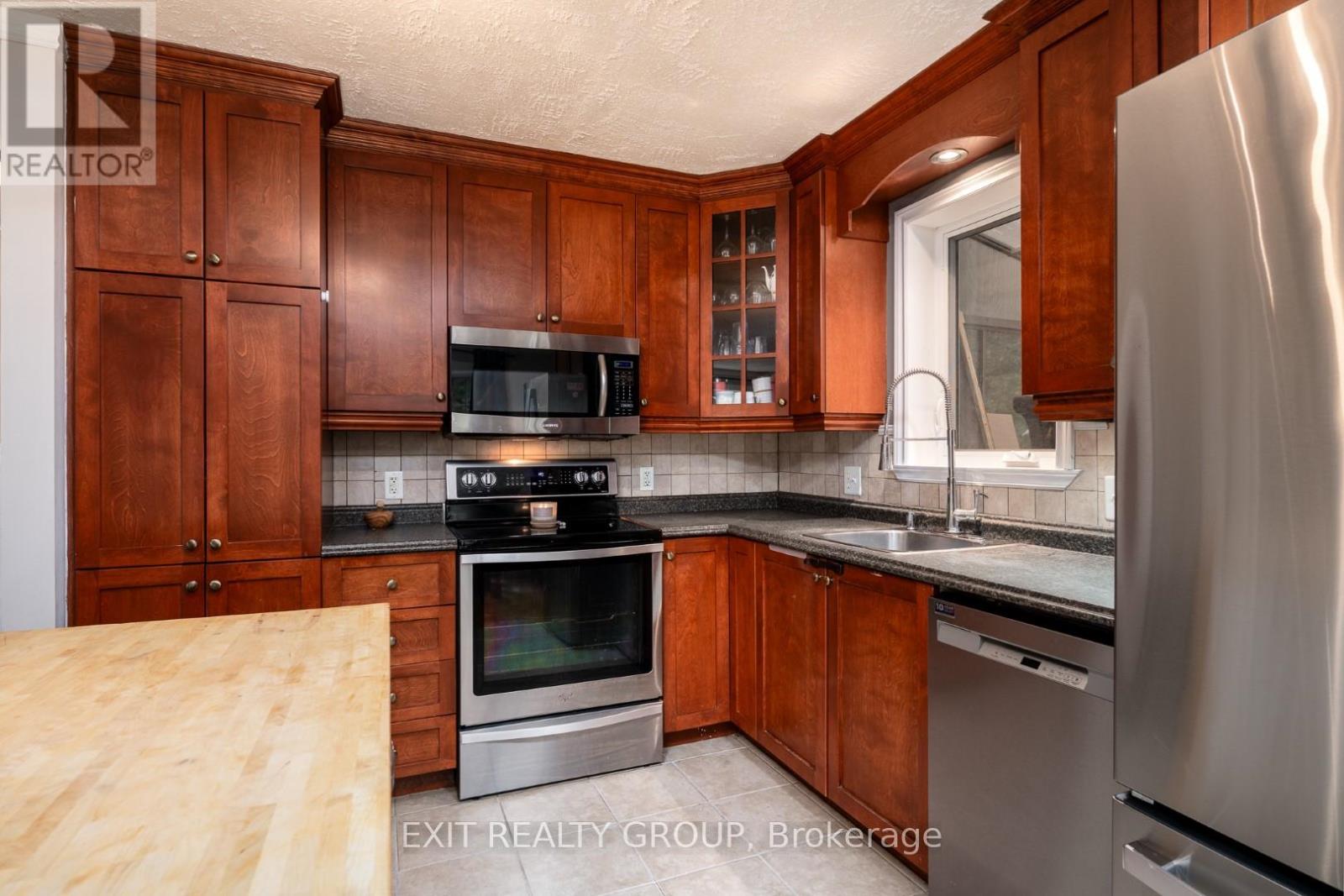 143 Douglas Road, Centre Hastings, Ontario  K0K 2K0 - Photo 10 - X12427429