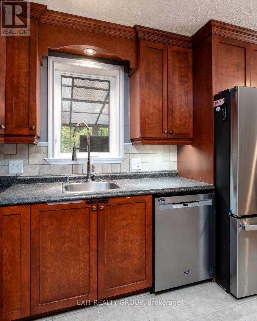 143 Douglas Road, Centre Hastings, Ontario  K0K 2K0 - Photo 11 - X12427429