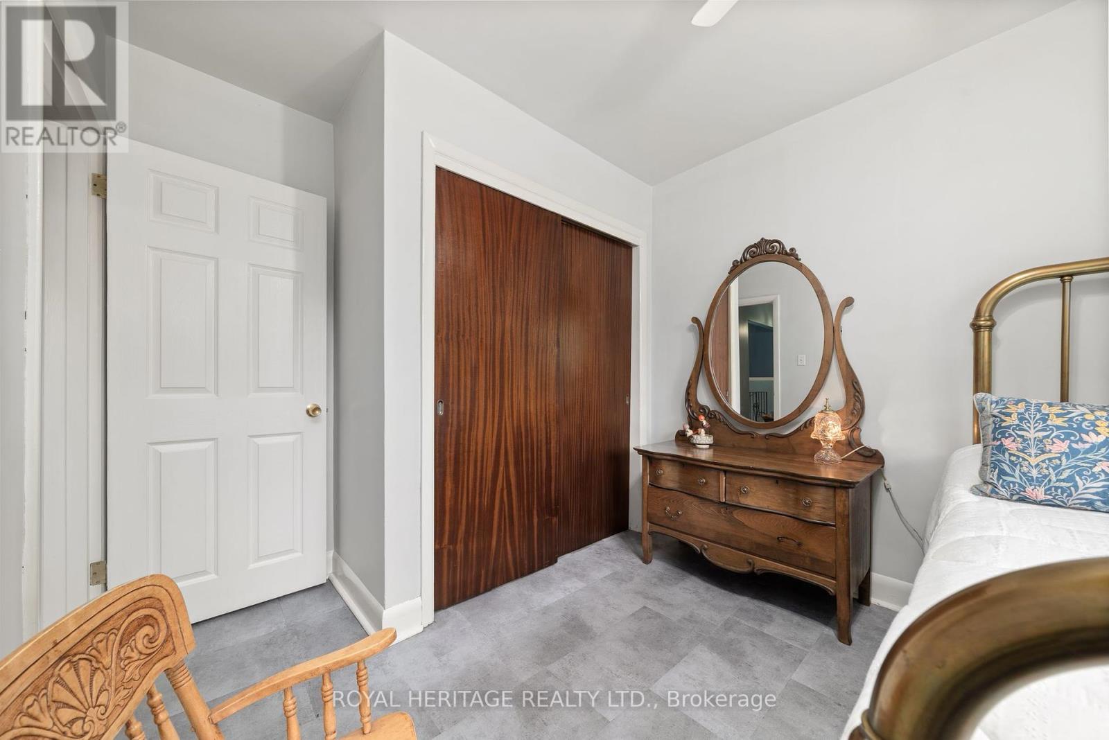 32 Glen Road, Belleville, Ontario  K8P 4G1 - Photo 19 - X12427793