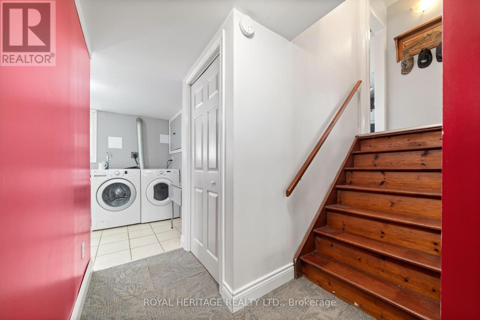 32 Glen Road, Belleville, Ontario  K8P 4G1 - Photo 22 - X12427793
