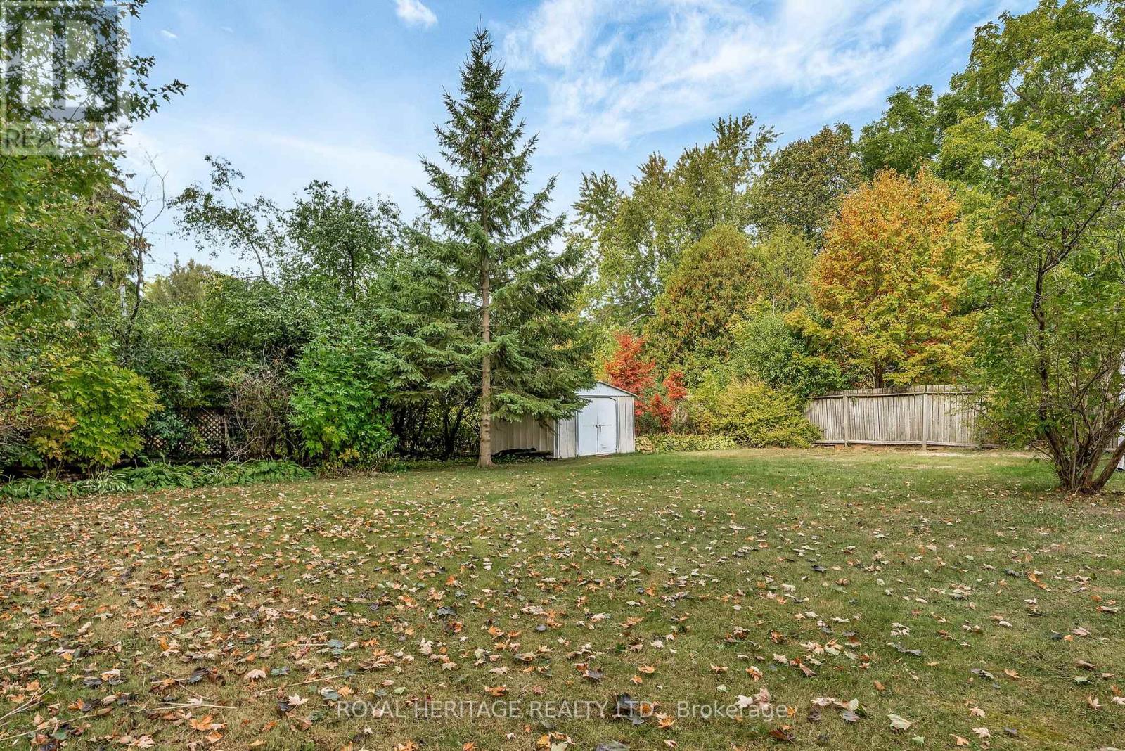 32 Glen Road, Belleville, Ontario  K8P 4G1 - Photo 33 - X12427793