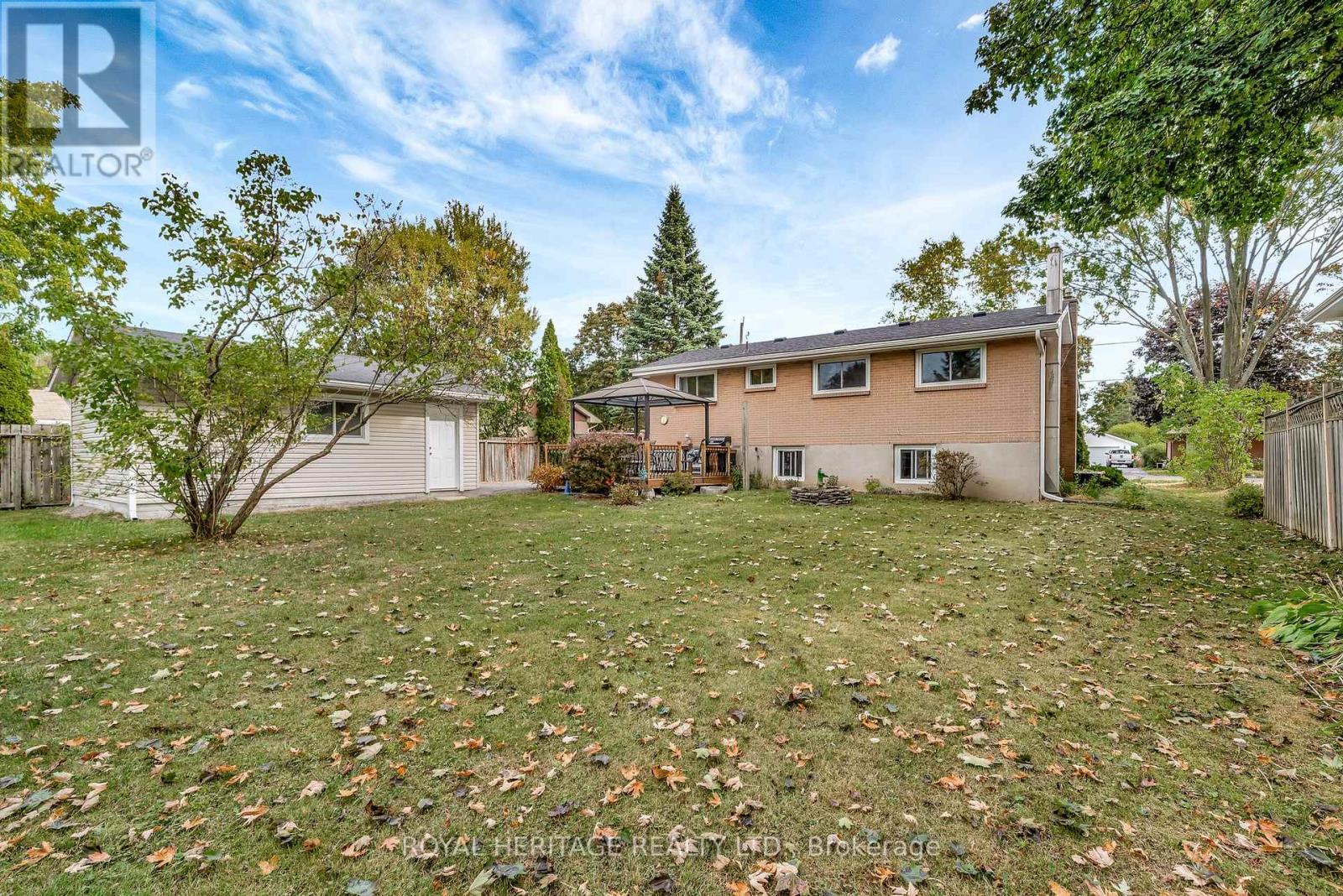 32 Glen Road, Belleville, Ontario  K8P 4G1 - Photo 34 - X12427793