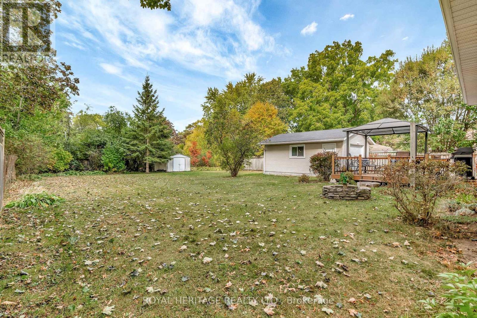 32 Glen Road, Belleville, Ontario  K8P 4G1 - Photo 36 - X12427793