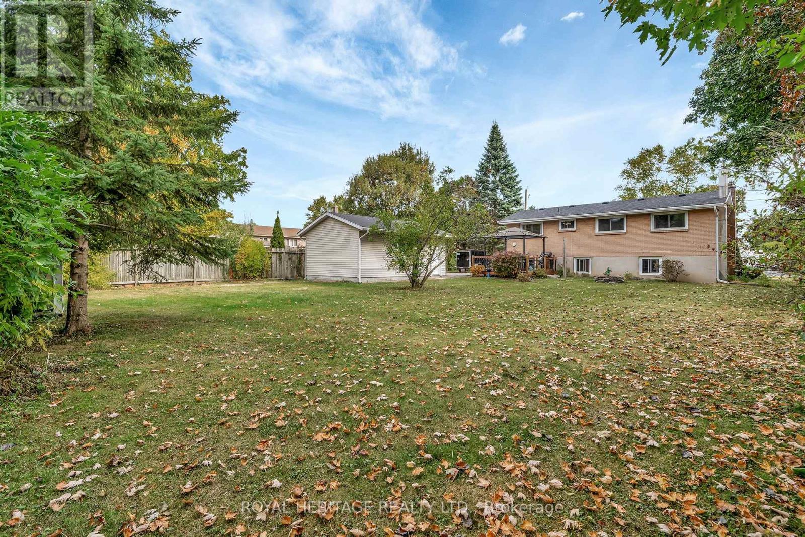 32 Glen Road, Belleville, Ontario  K8P 4G1 - Photo 37 - X12427793