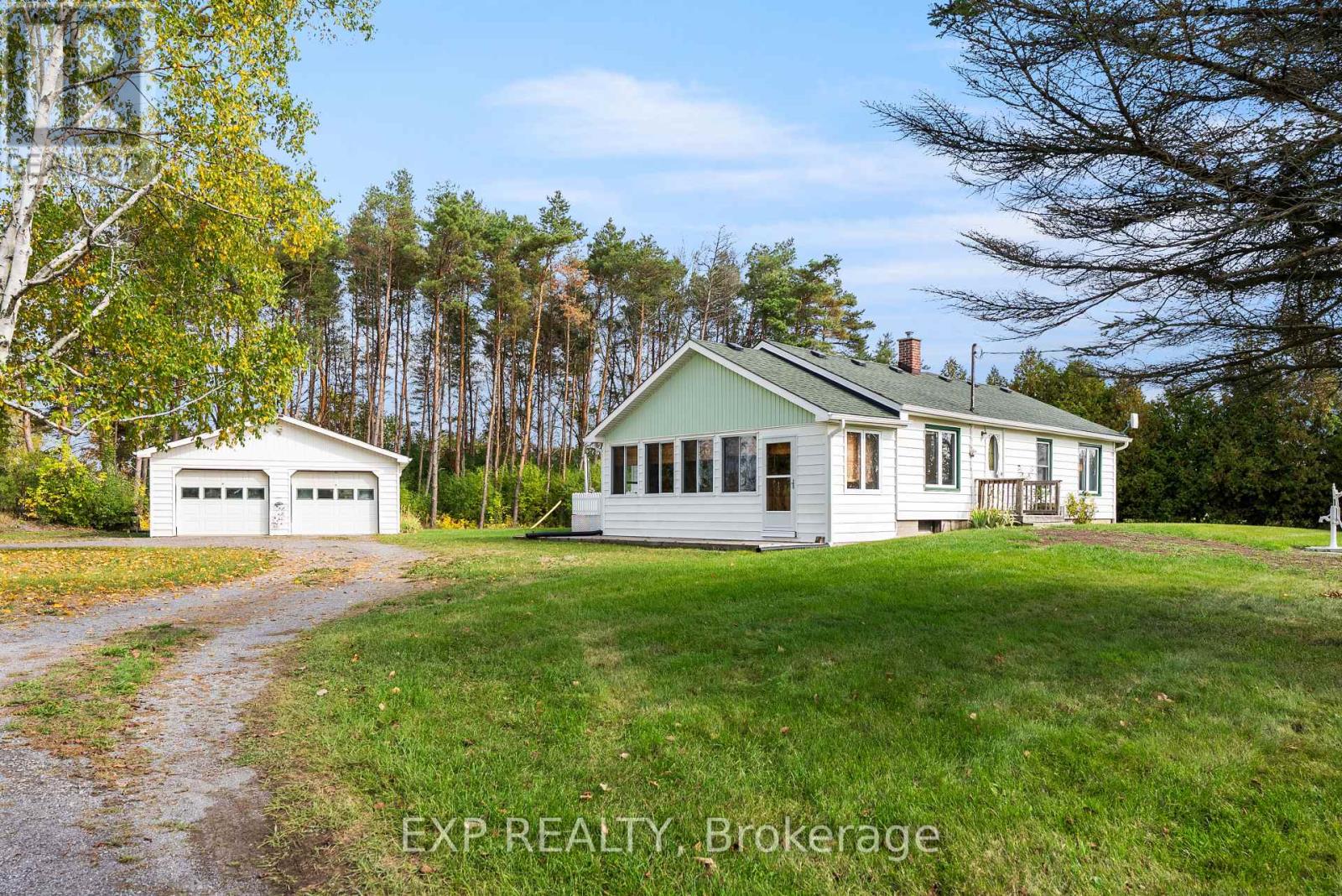 27 Belleville Road, Tyendinaga, Ontario  K0K 1X0 - Photo 3 - X12427981