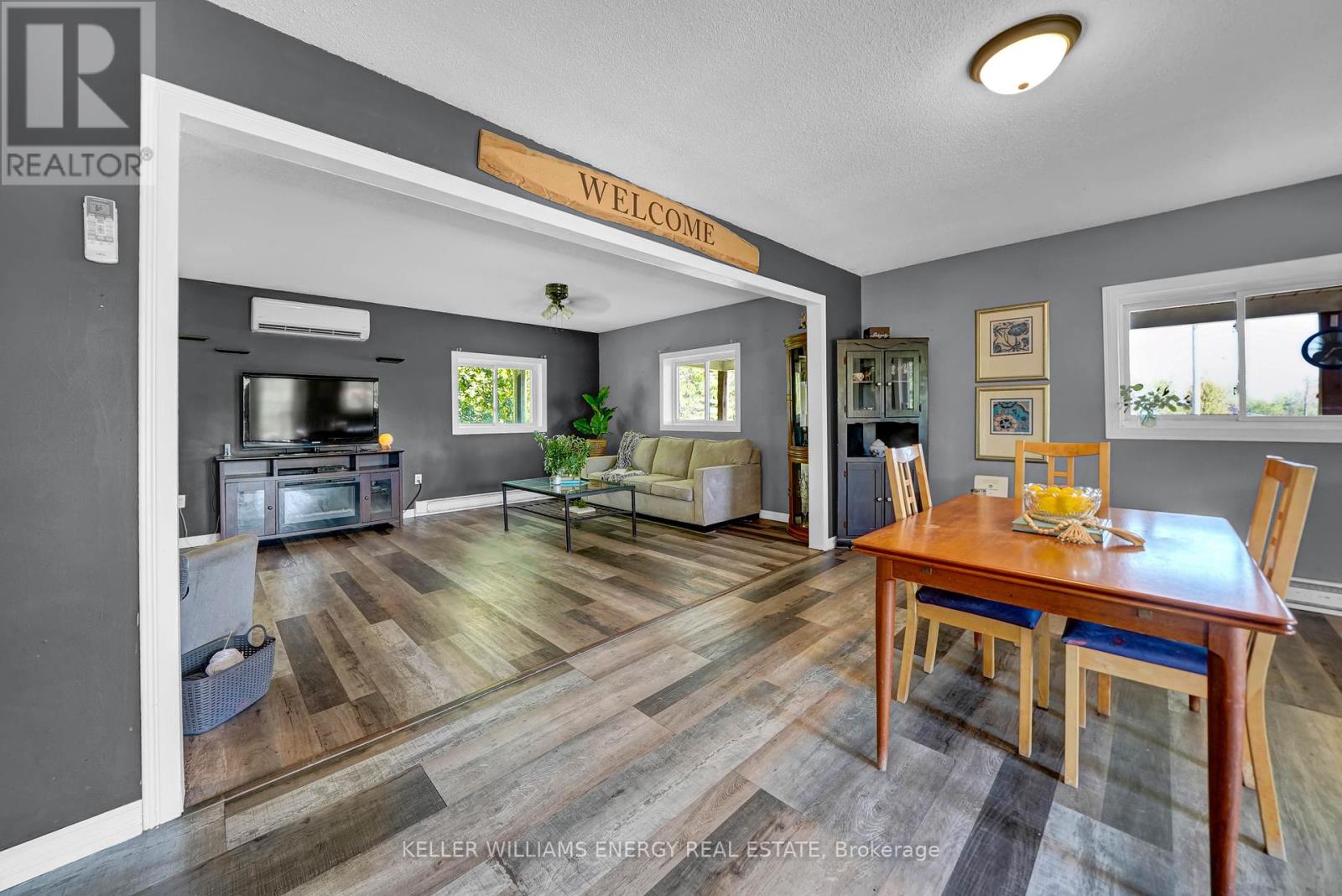 525 Fry Road, Prince Edward County, Ontario  K0K 2T0 - Photo 14 - X12428022