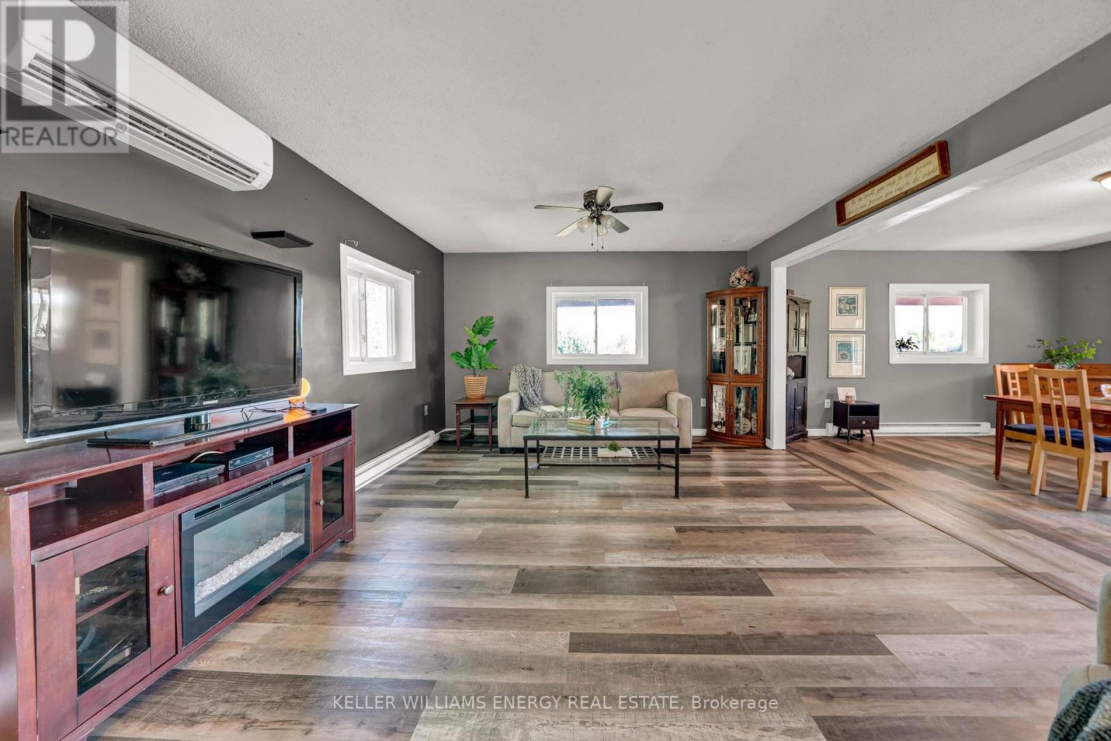 525 Fry Road, Prince Edward County, Ontario  K0K 2T0 - Photo 17 - X12428022