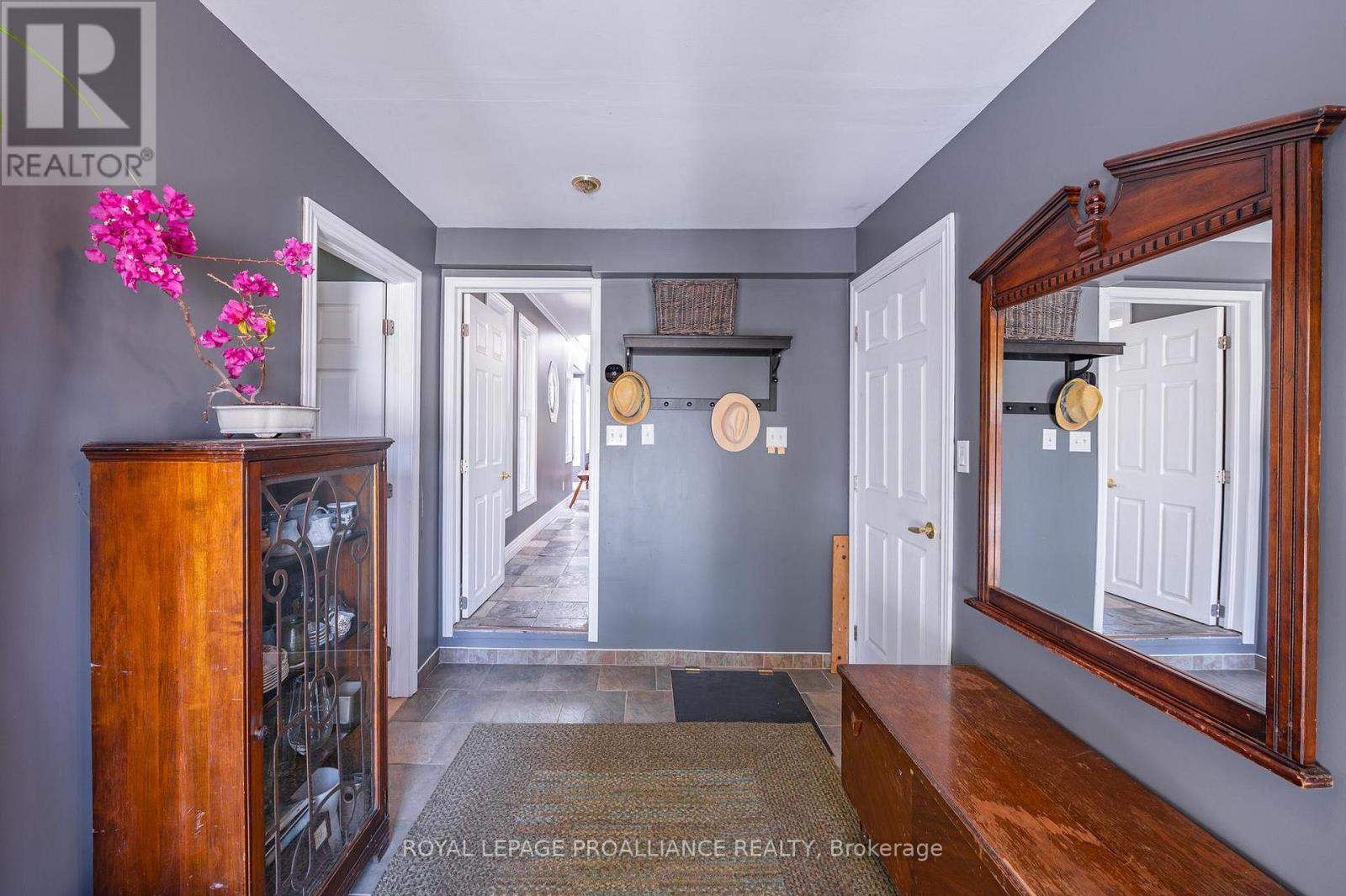 280 Presqu'ile Parkway, Brighton, Ontario  K0K 1H0 - Photo 12 - X12428240