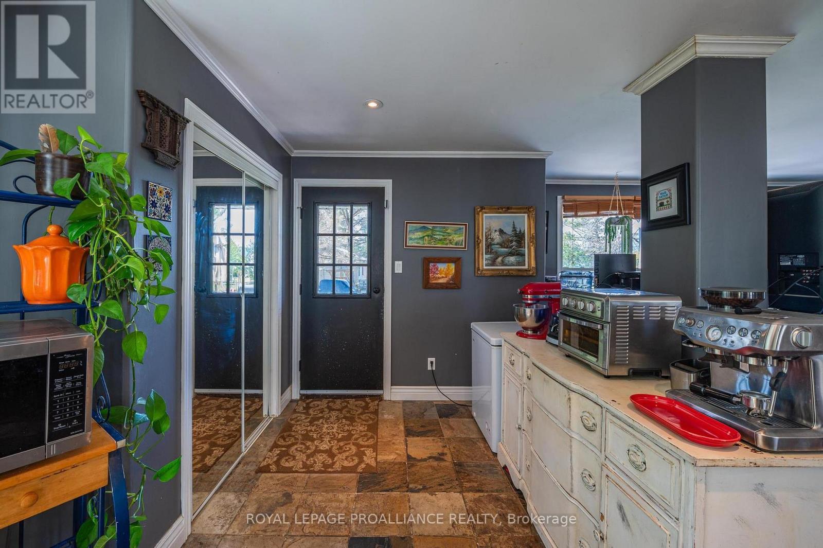 280 Presqu'ile Parkway, Brighton, Ontario  K0K 1H0 - Photo 5 - X12428240