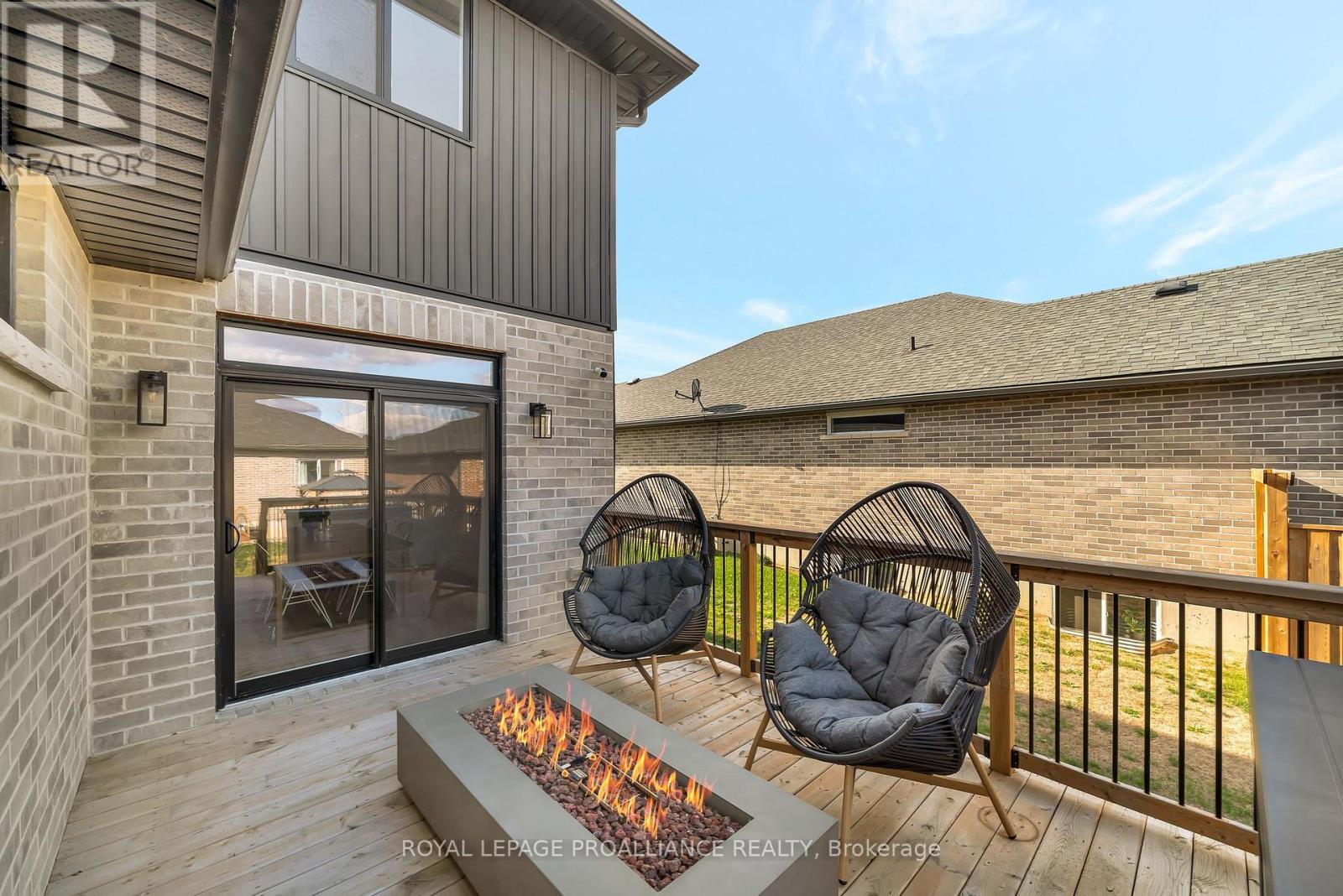18 Raycroft Drive, Belleville, Ontario  K8N 0R4 - Photo 43 - X12429235