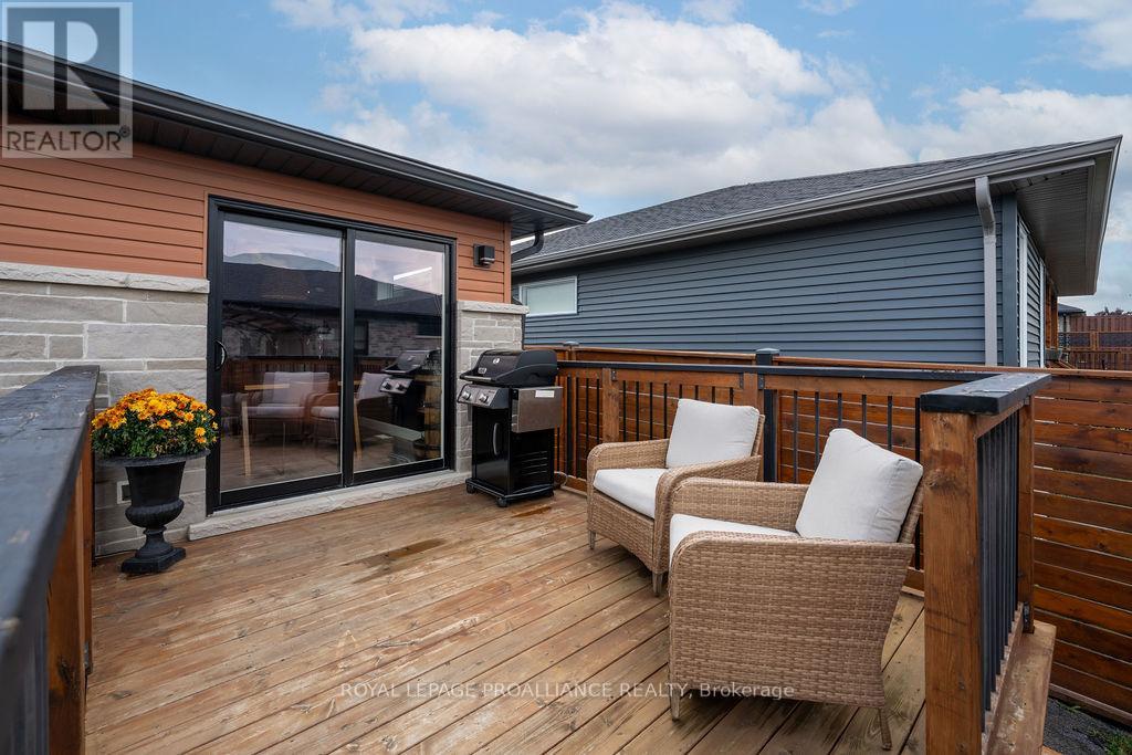 42 Lehtinen Crescent, Belleville, Ontario  K8P 0H4 - Photo 23 - X12429764