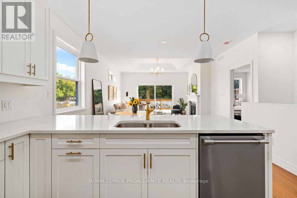 159 Pomeroy Avenue, Tweed, Ontario  K0K 3J0 - Photo 11 - X12429901