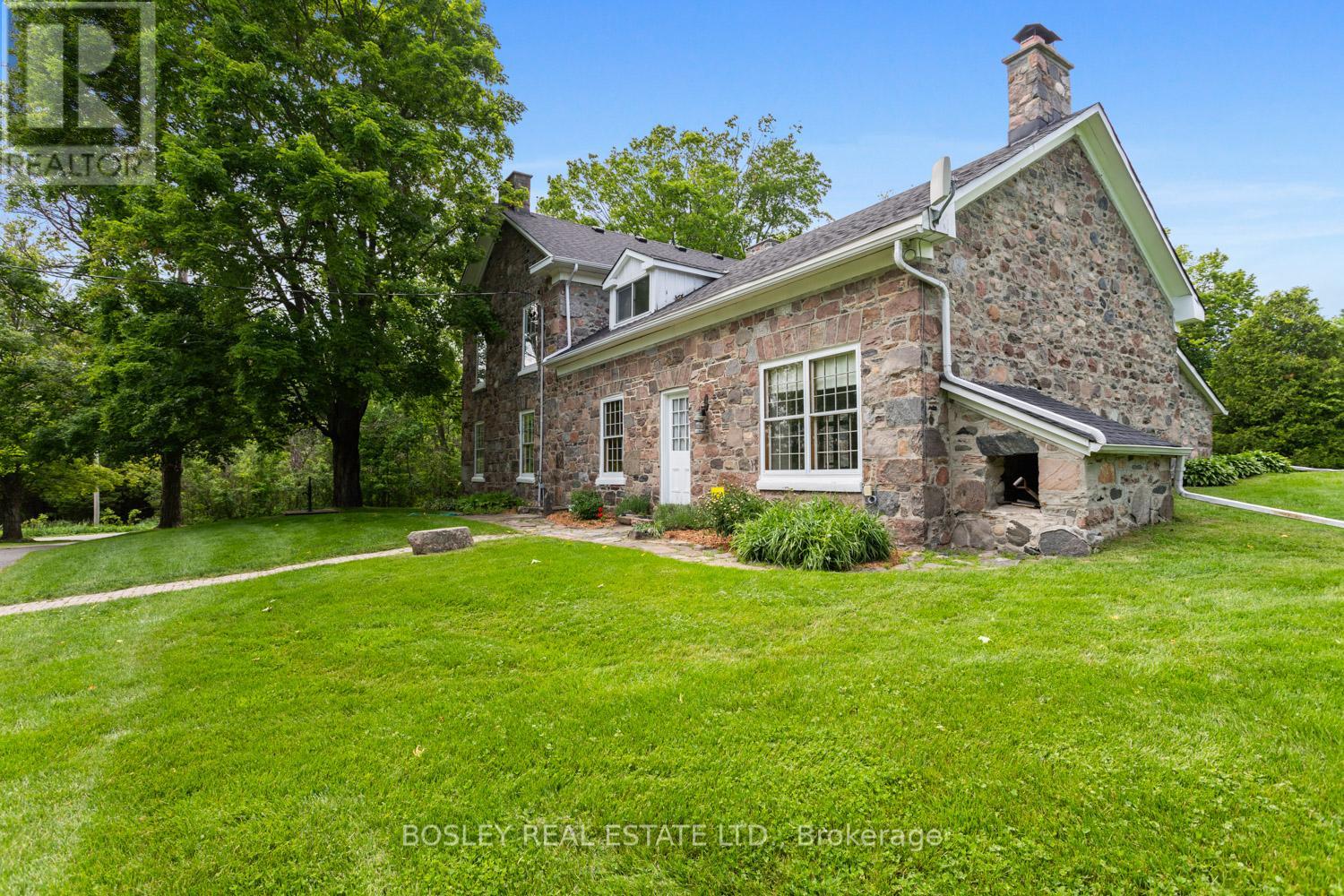 2247 Van Luven Road, Hamilton Township, Ontario  K0K 1C0 - Photo 2 - X12430269