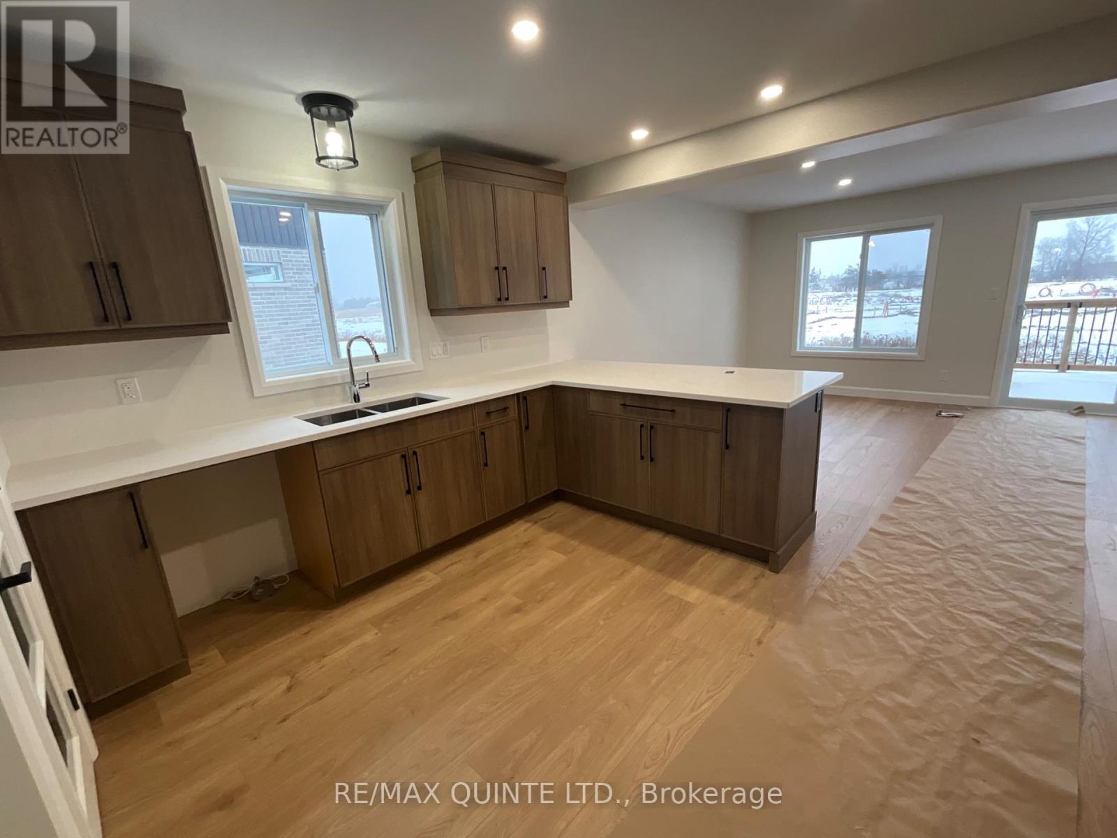 93 Raycroft Drive, Belleville, Ontario  K8N 0R5 - Photo 14 - X12430404