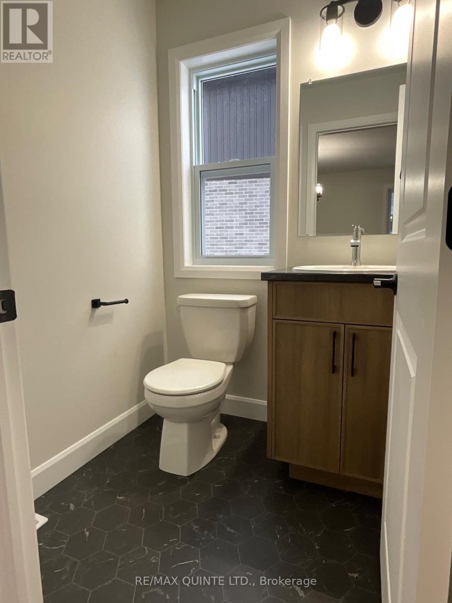 93 Raycroft Drive, Belleville, Ontario  K8N 0R5 - Photo 15 - X12430404