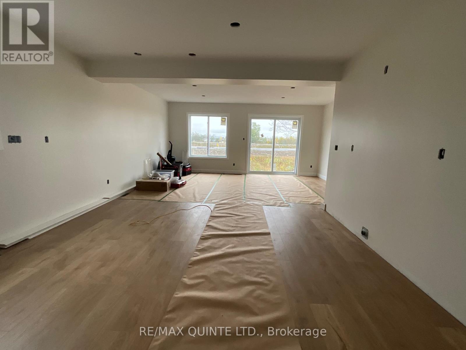 93 Raycroft Drive, Belleville, Ontario  K8N 0R5 - Photo 8 - X12430404