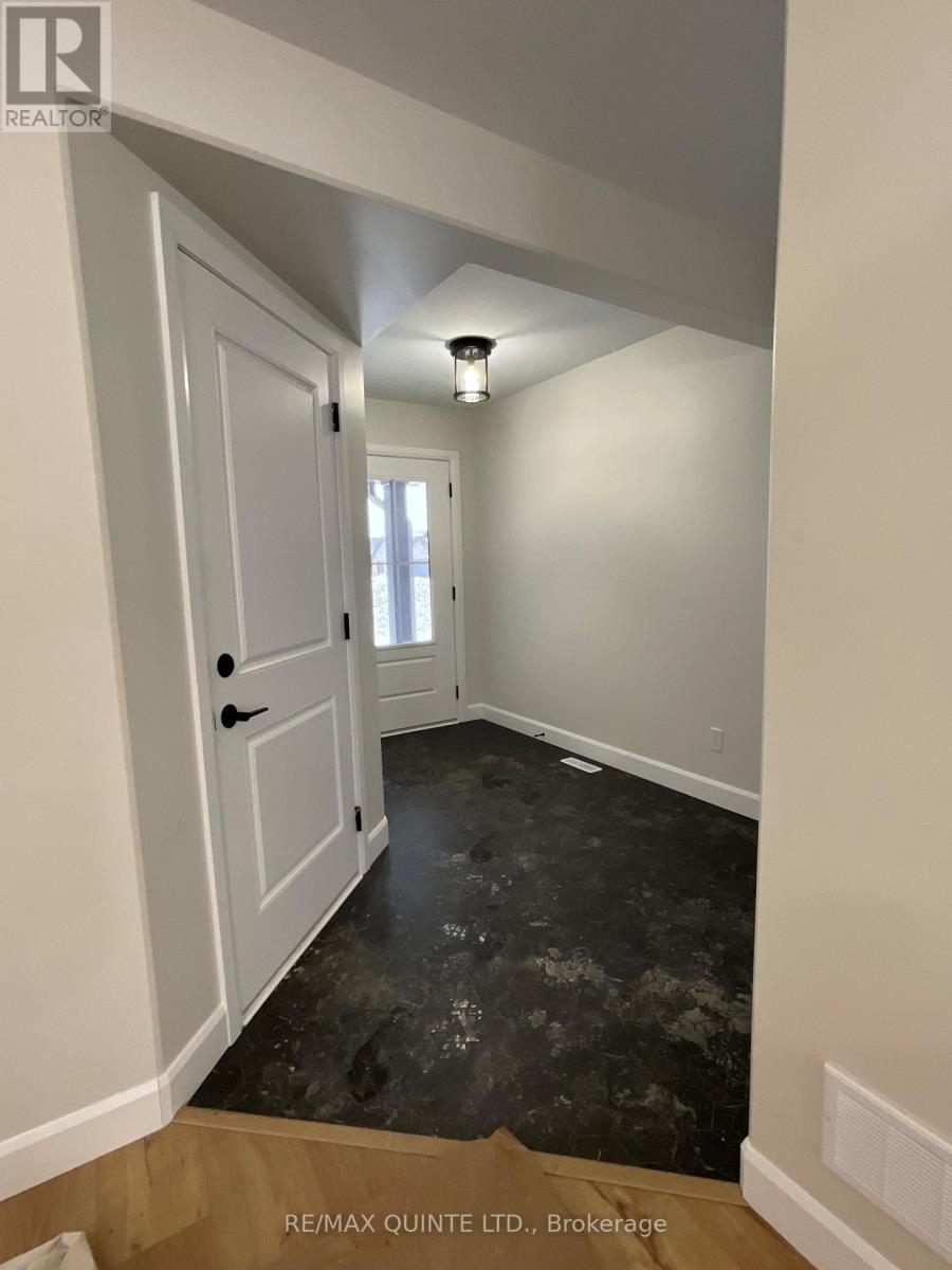 91 Raycroft Drive, Belleville, Ontario  K8N 0R5 - Photo 19 - X12430405