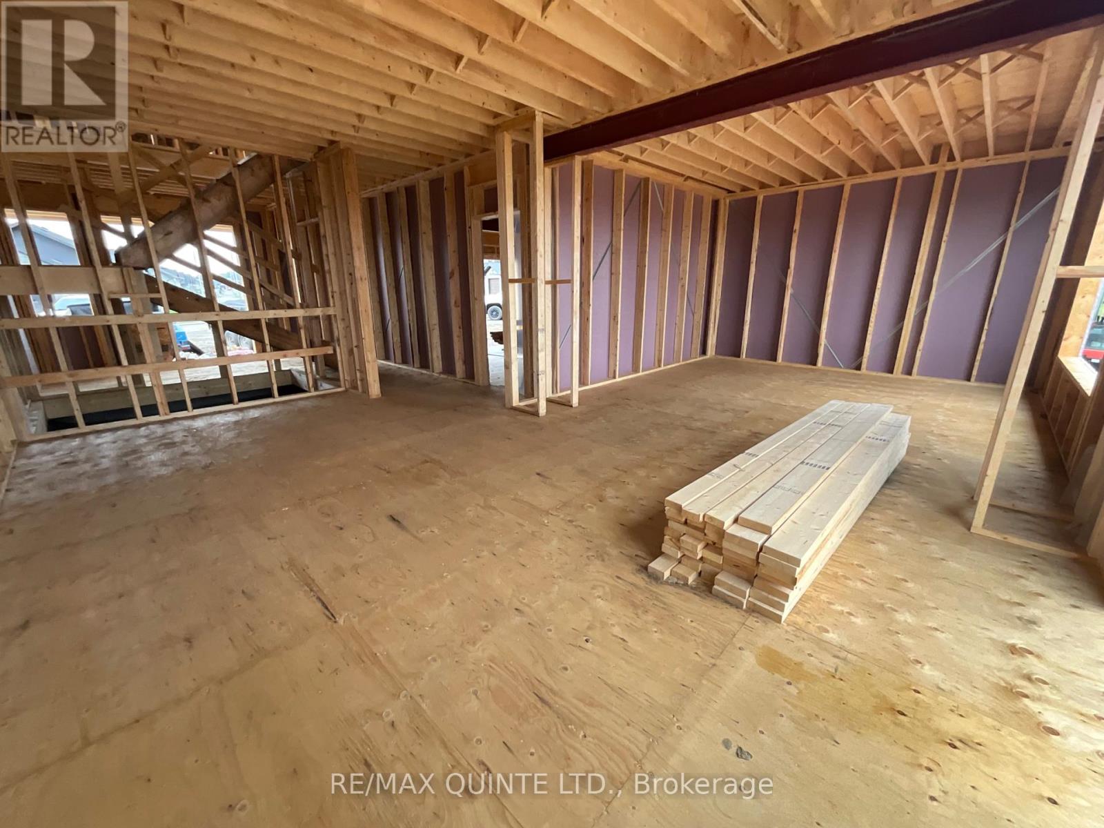 91 Raycroft Drive, Belleville, Ontario  K8N 0R5 - Photo 4 - X12430405