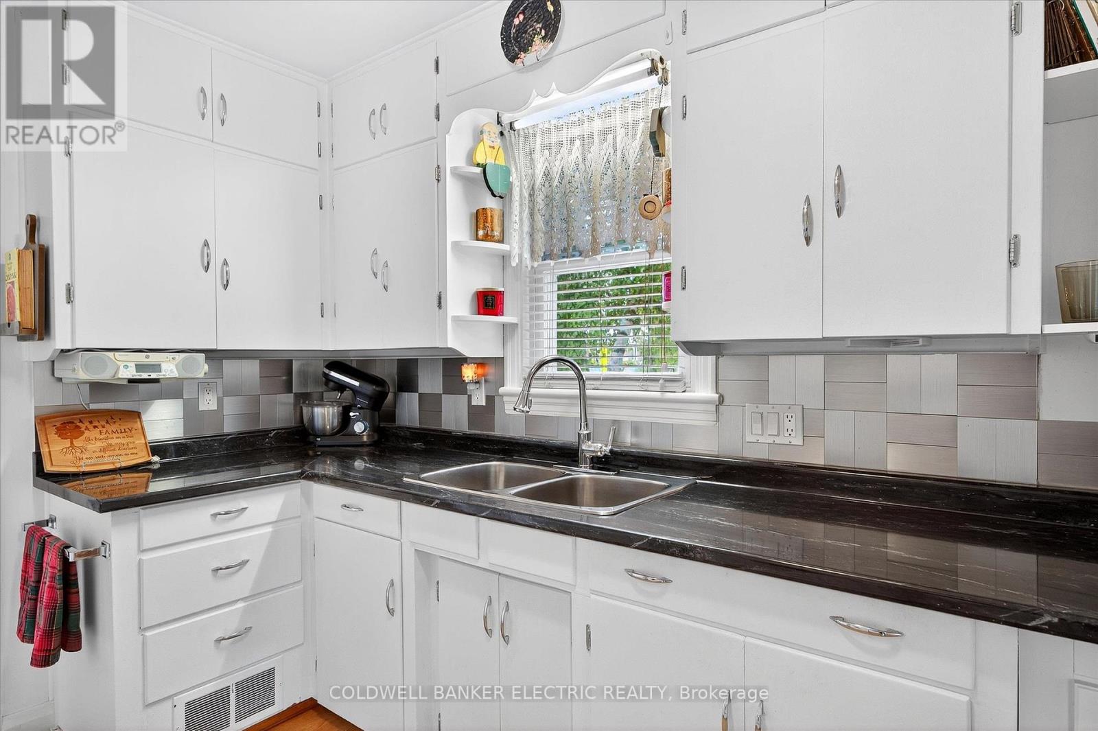 42 Madoc Street, Marmora And Lake, Ontario  K0K 2M0 - Photo 14 - X12430574