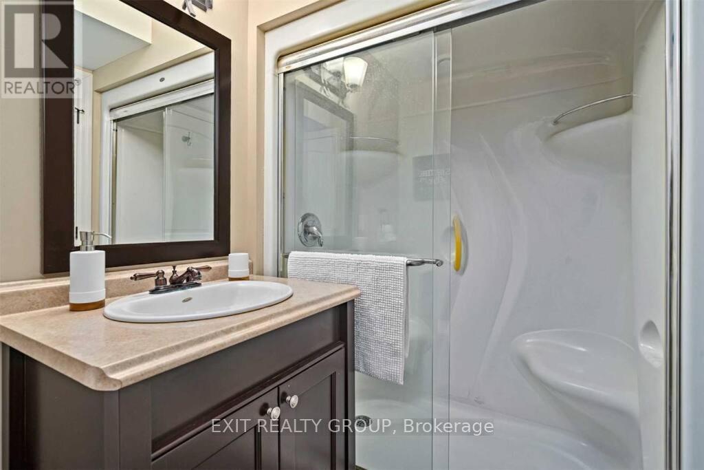 1531 Foxboro Stirling Road, Quinte West, Ontario  K0K 3E0 - Photo 11 - X12430675