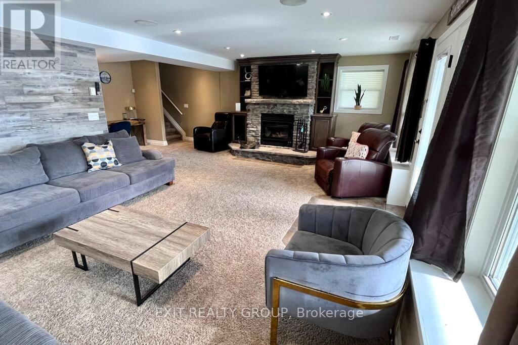 1531 Foxboro Stirling Road, Quinte West, Ontario  K0K 3E0 - Photo 12 - X12430675