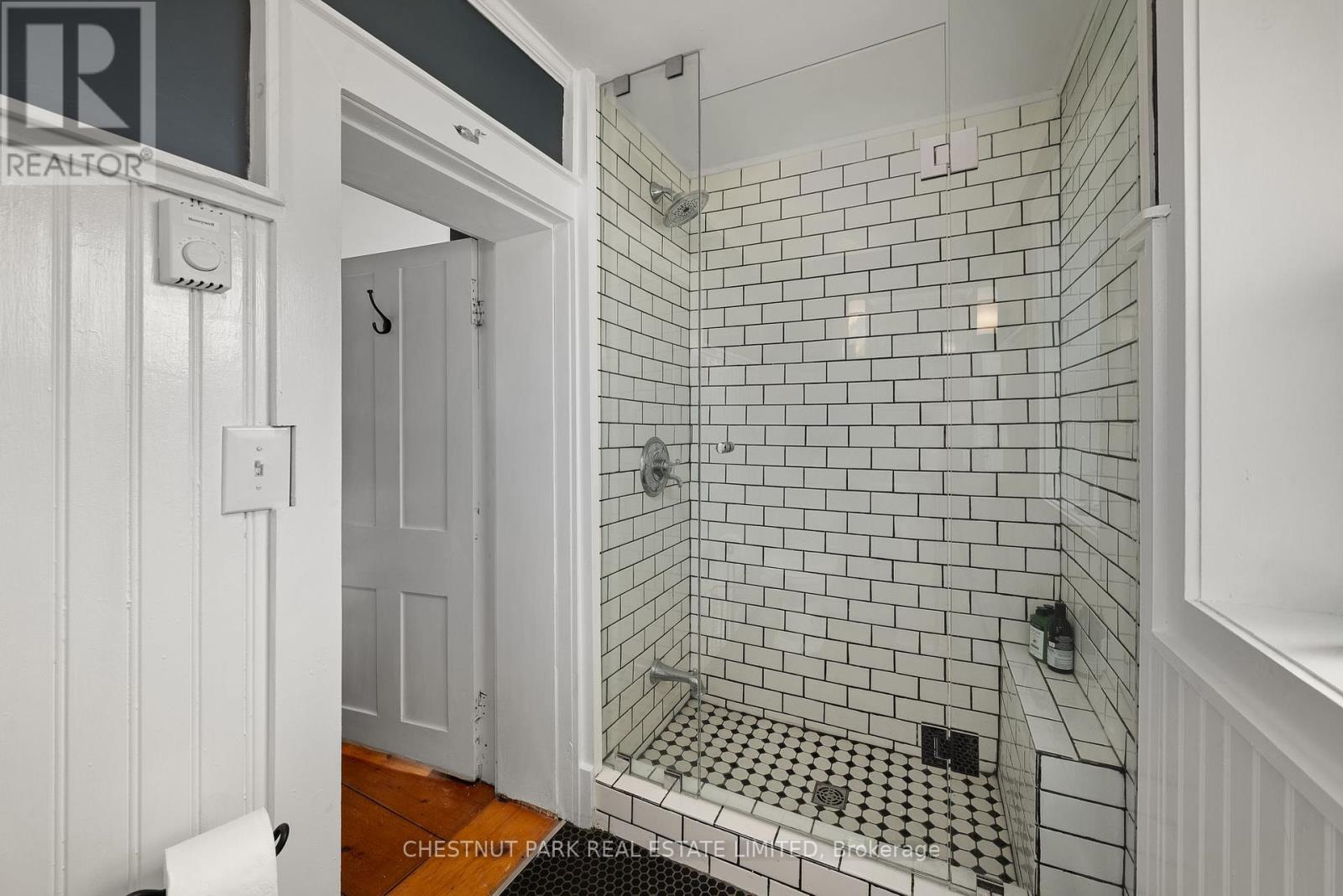 341 Main Street, Prince Edward County, Ontario  K0K 1G0 - Photo 30 - X12431426