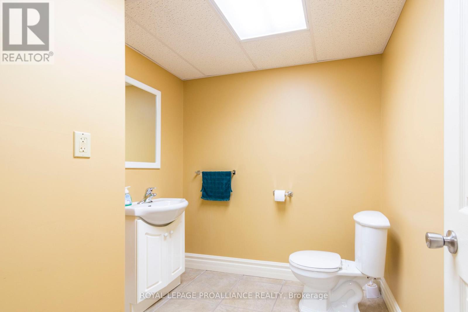 103 - 145 Farley Avenue, Belleville, Ontario  K8N 4L1 - Photo 28 - X12432030