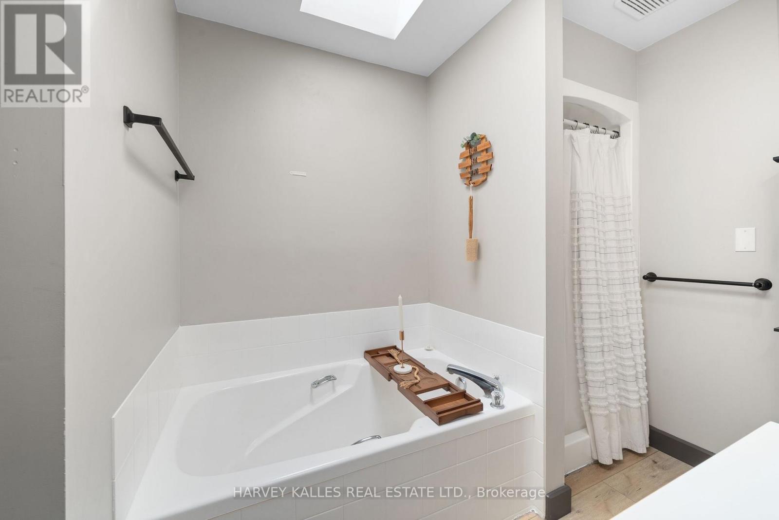 22 Demille Street, Prince Edward County, Ontario  K0K 2T0 - Photo 14 - X12432284