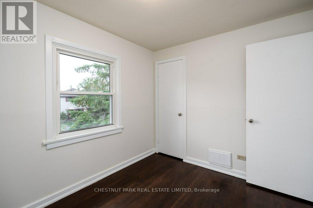 6 London Avenue, Prince Edward County, Ontario  K0K 2T0 - Photo 24 - X12432409