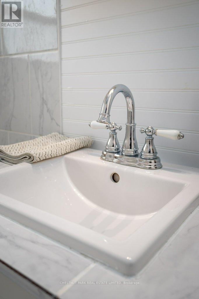 6 London Avenue, Prince Edward County, Ontario  K0K 2T0 - Photo 26 - X12432409