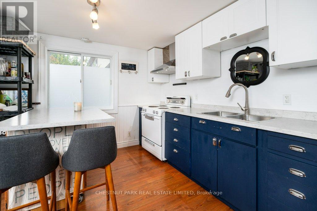 6 London Avenue, Prince Edward County, Ontario  K0K 2T0 - Photo 27 - X12432409