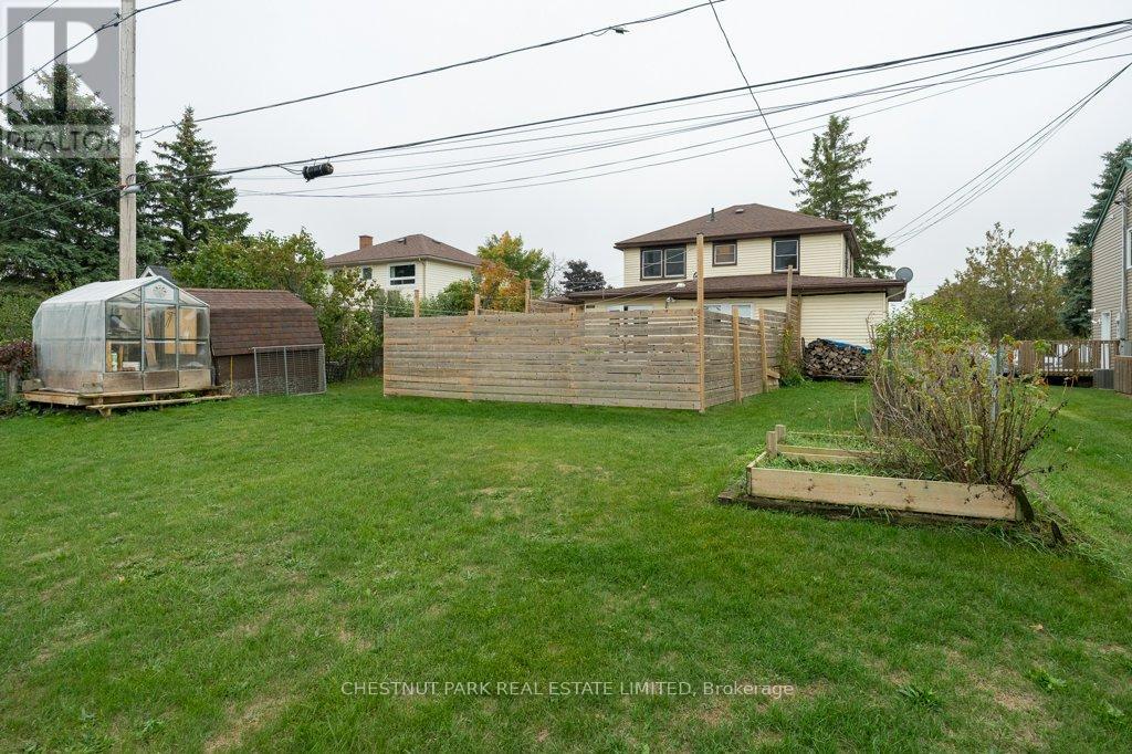 6 London Avenue, Prince Edward County, Ontario  K0K 2T0 - Photo 35 - X12432409